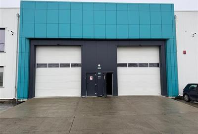 Spațiu industrial, de 963 mp, în Miroslava