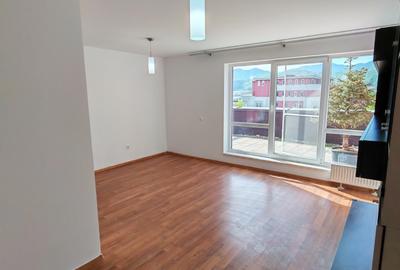Apartament cu 3 camere decomandat, mobilat în Avantgarden