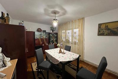 Apartament cu 3 camere decomandat, mobilat în Mănăștur