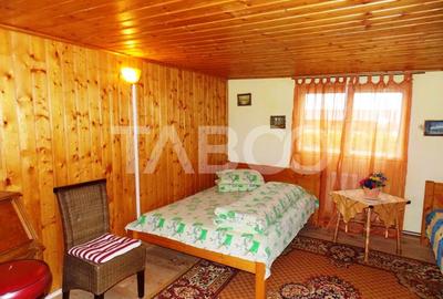 Pensiune de vanzare la cheie  13 camere  si teren 3000 mp - 37