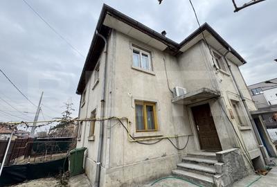 Casă individuală cu 5 camere în Siloz