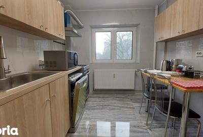 Apartament 2 camere renovat 2022, etaj 2/7, balcon închis,  Metrou Titan 2 min - 2