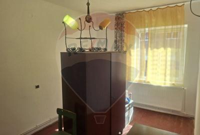 Apartament cu 2 camere în zona Central Simeria, Hunedoara - 8