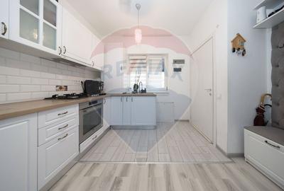 Studio cu curte proprie și parcare, mobilat, Sânpetru – 38 mp - 2