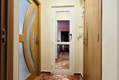 Apartament 2 camere, semidecomandat, etaj 7 - zona Sagului - 9