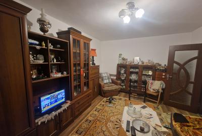 Tomis Nord-Ciresica-2 camere decomandate, et.1..... - 1