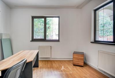 Vila cu 7 camere / 4 locuri de parcare / Sebastian - 13 Septembrie - 16