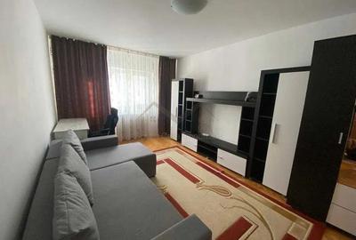 Apartament cu 2 camere decomandat în Mircea cel Bătrân