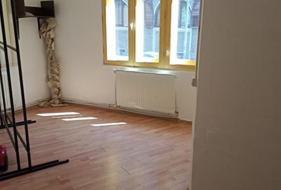 Apartament cu farmec interbelic într-o vilă  situată în inima Capitalei - 7