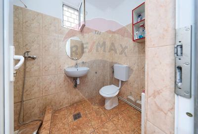 Spațiu comercial 100mp, stradal, de închiriat  - ZARNESTI - 8