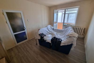 Apartament cu 2 camere semidecomandat, mobilat în Abator