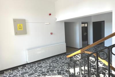 Clădire renovată, pretabilă pentru hotel, pensiune, retreat, centru, etc - 3