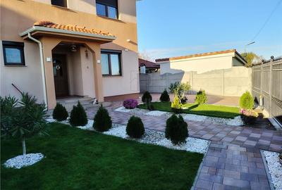 Plopi - Casa individuala - mobilata utilata - panouri fotovoltaice - 1