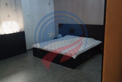 CHIRIE GARSONIERA FORD DAMILA - 1