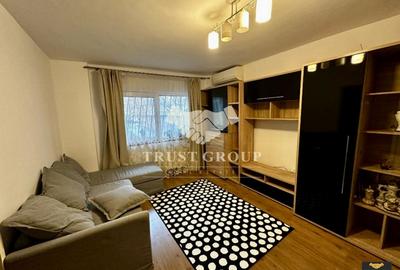 Apartament cu 2 camere semidecomandat, mobilat în Banu Manta
