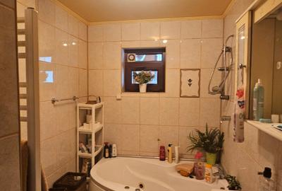 Apartament 4 camzere zona Otopeni-Central - 8