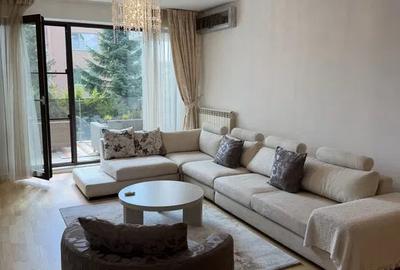 Apartament cu 3 camere semidecomandat, mobilat în Iancu Nicolae