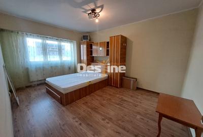 Apartament cu 3 camere decomandat, mobilat în Dacia