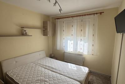 Apartament 3 camere - de inchiriat - Vasile Aaron - balcon inchis - 3