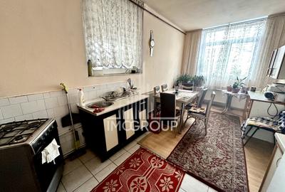 Apartament la curte comuna | cota teren 180mp | zona strazii Traian - 1