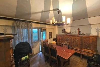 Apartament de vanzare in imobil dupa '80 cu loc de parcare in curte - 1