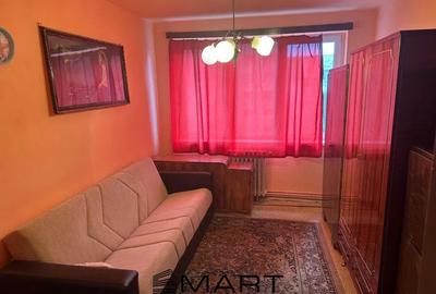 Apartament cu 3 camere decomandat, mobilat în Mihai Viteazul