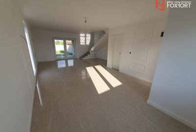 Duplex cu 3 camere si 2 bai, Sag - zona Manastire - 1