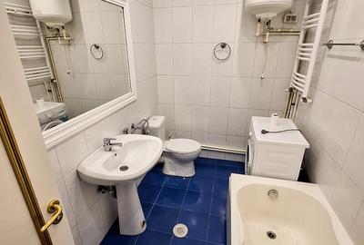 Vinzare apartament renovat cu design italian in  Piata Romana - 17