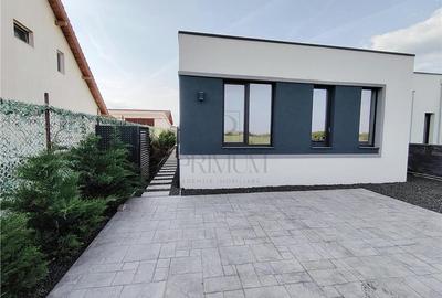 Duplex cu 4 camere în Moșnița Nouă