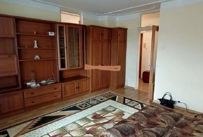 Garsonieră decomandată în Nicolina