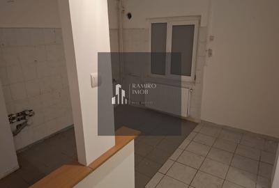 Apartament cu 3 camere decomandat în Giurgiului