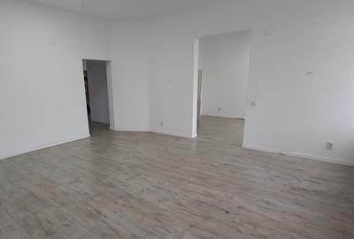 Spațiu Comercial / Birouri – 4 Camere | Poziție Stradală Calea Călărași 132 - 4