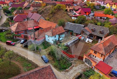 Casă de renovat în Tălmăcel – investiție - 1