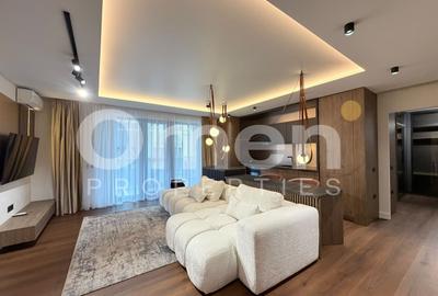 Apartament cu 3 camere semidecomandat, mobilat în Ultracentral