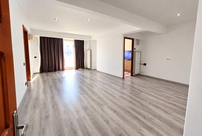Apartament cu 2 camere semidecomandat în P-ța Unirii