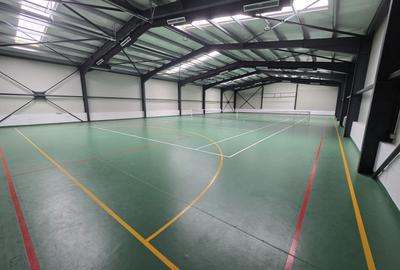 Spatiu Comercial 620 mp.parcare,birou,vestiar,baie - 1