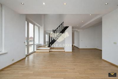 Apartament cu 3 camere decomandat în Arcul de Triumf