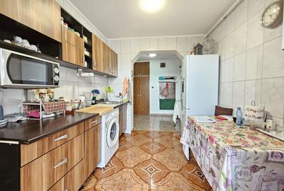 Aparatorii Patriei| Centrala termica proprie| 6 min metrou| Doua bai - 13