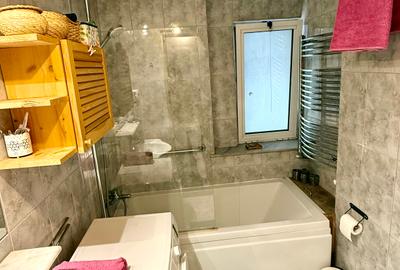 Toamnei, 3 camere mobilat-utilat, renovat, gata de mutat - 16