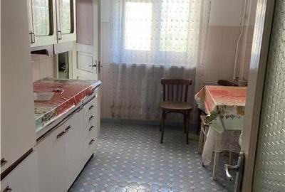 Apartament 3 camere , zona centrala -Sala Polivalenta, 80 mp , liber - 7