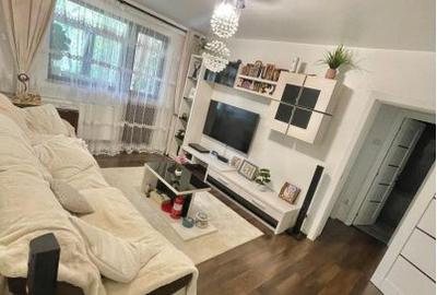 Apartament cu 3 camere semidecomandat în Drumul Taberei