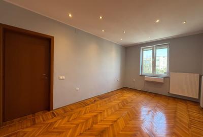 Apartament cu 2 camere decomandat în Floreasca