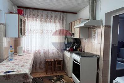 Casă de vanzare 134mp, teren 1220mp - Fartanesti, Galati - 10