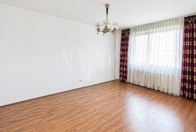 Apartament cu 3 camere decomandat în Nufărul