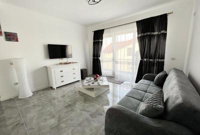 2 Camere - Bucatarie Inchisa - 2 Parcari - 7