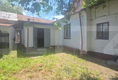 Casă individuală cu 4 camere în Central
