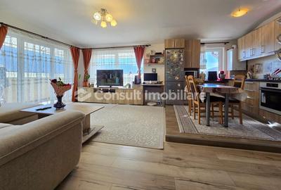Apartament cu 3 camere semidecomandat, mobilat în Florești