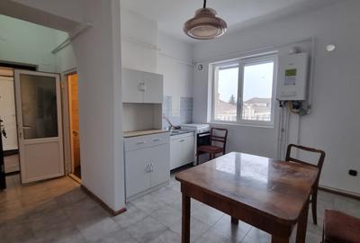 Apartament zona centrala 47000 Euro - 1