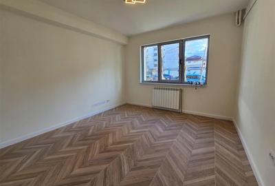 Spațiu comercial, de 60 mp, în Podu Roș