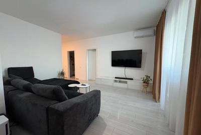 Apartament cu 2 camere în Păcii